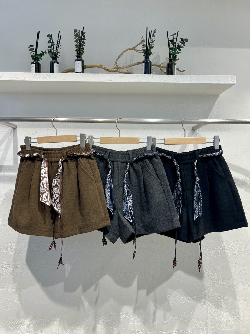 OLA東大門㊣代購女裝新款時尚人氣推薦職業短褲羊毛圍巾含腰繩mellor/OLA短褲