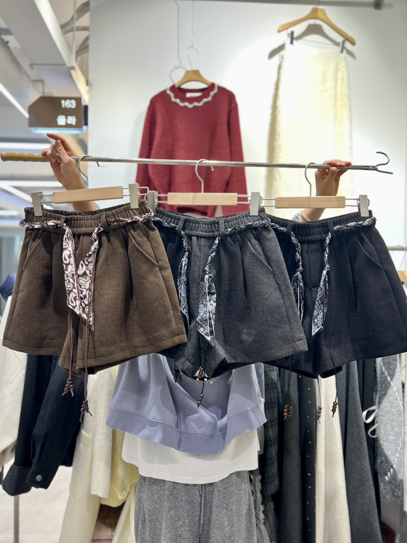 OLA東大門㊣代購女裝新款時尚人氣推薦職業短褲羊毛圍巾含腰繩mellor/OLA短褲