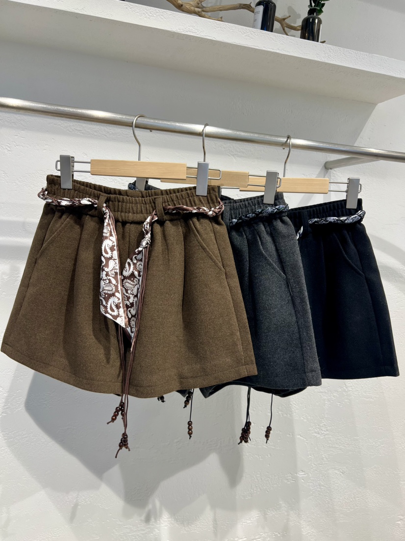 OLA東大門㊣代購女裝新款時尚人氣推薦職業短褲羊毛圍巾含腰繩mellor/OLA短褲