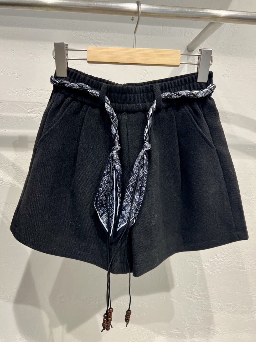 OLA東大門㊣代購女裝新款時尚人氣推薦職業短褲羊毛圍巾含腰繩mellor/OLA短褲圖色2