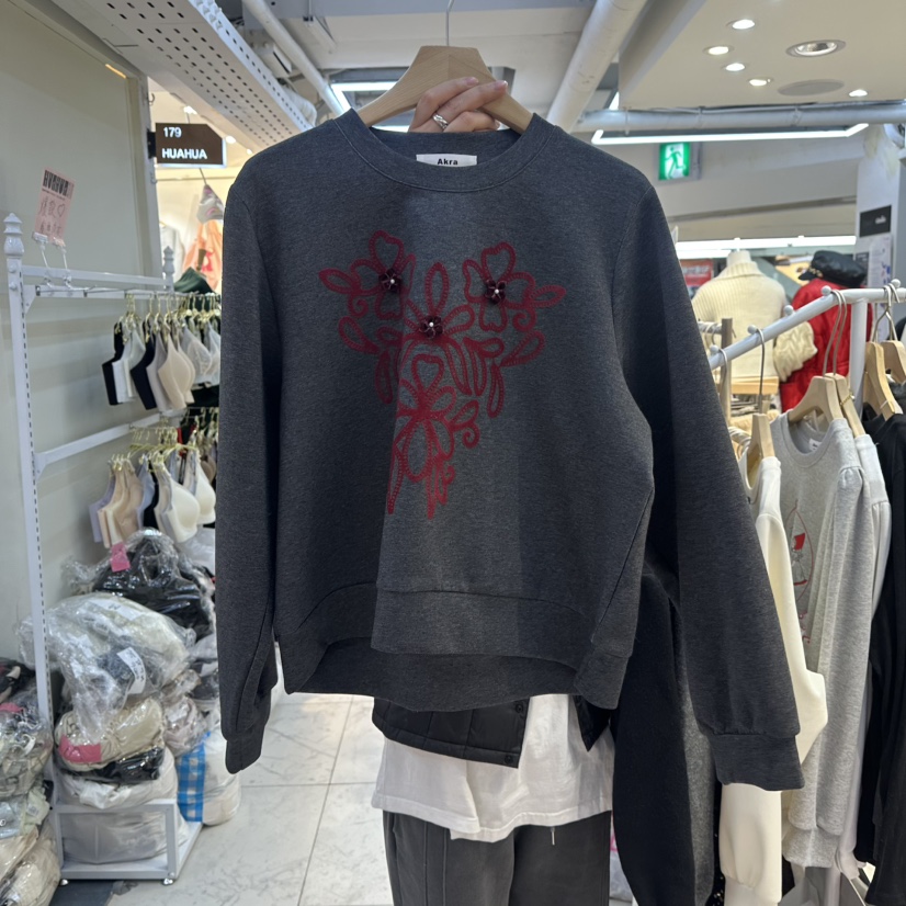 AKRA BY ART韓國代購㊣女士新品25秋冬休閑時尚衛衣刺繡花朵AKRA BY ART衛衣圖色2