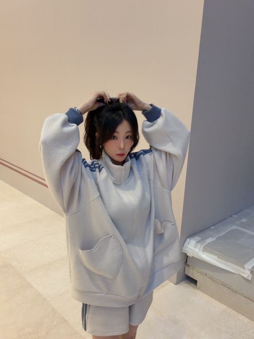 PALETTE-Q東大門㊣實拍女裝新品時尚人氣職業25秋冬夾克拉鏈PALETTE-Q夾克