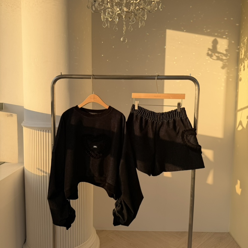 PALETTE-Q韓國直郵㊣女裝新品休閑推薦人氣真品短褲天鵝絨PALETTE-Q短褲