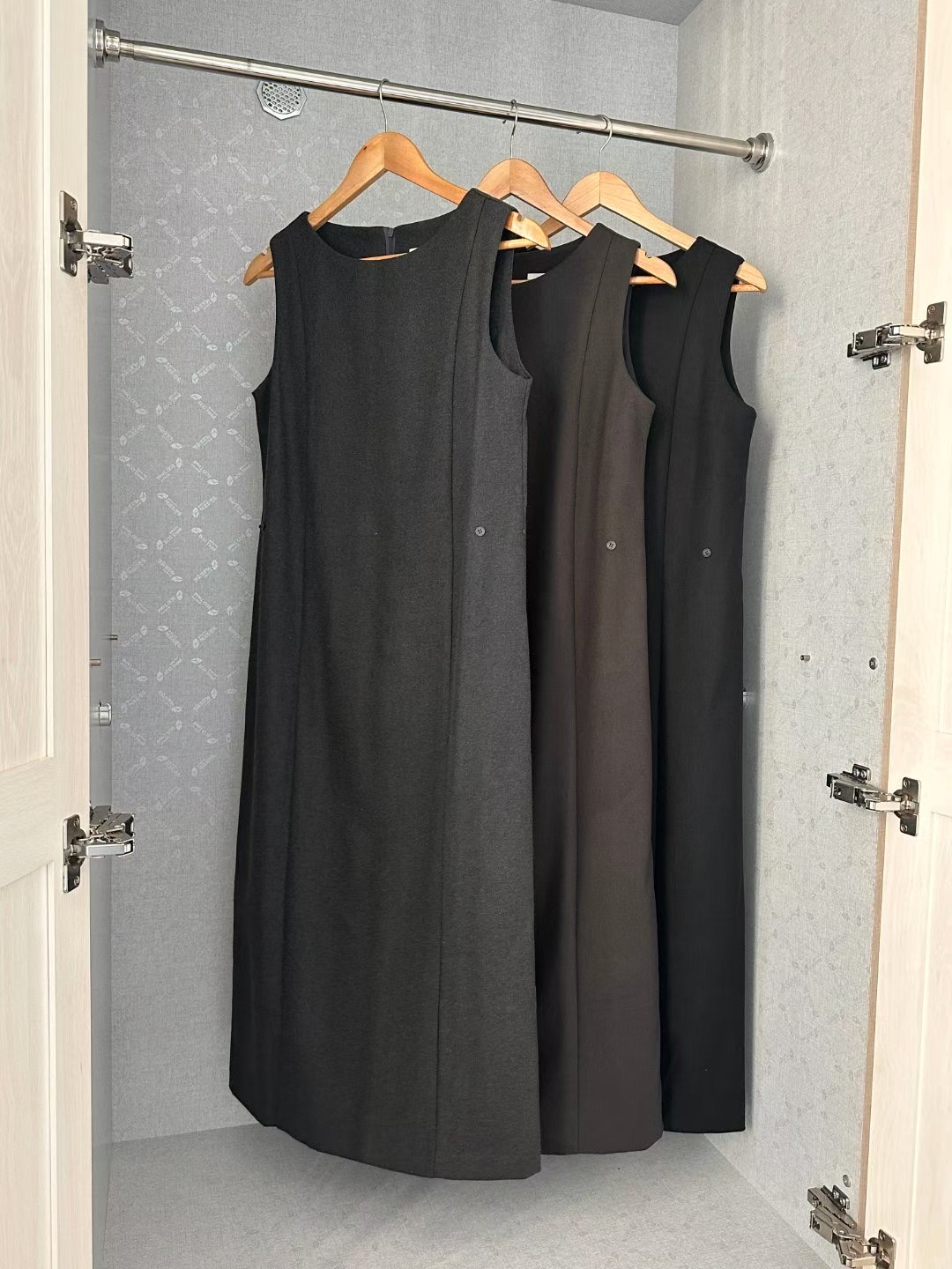 OLZE-올제-T韓國代購㊣女裝新款熱賣職業真品人氣推薦套裝OLZE-올제-T套裝