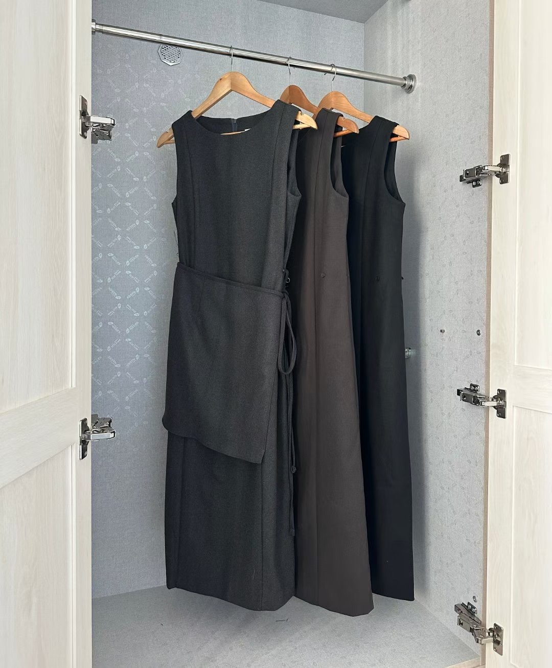 OLZE-올제-T韓國代購㊣女裝新款熱賣職業真品人氣推薦套裝OLZE-올제-T套裝圖色3左三色