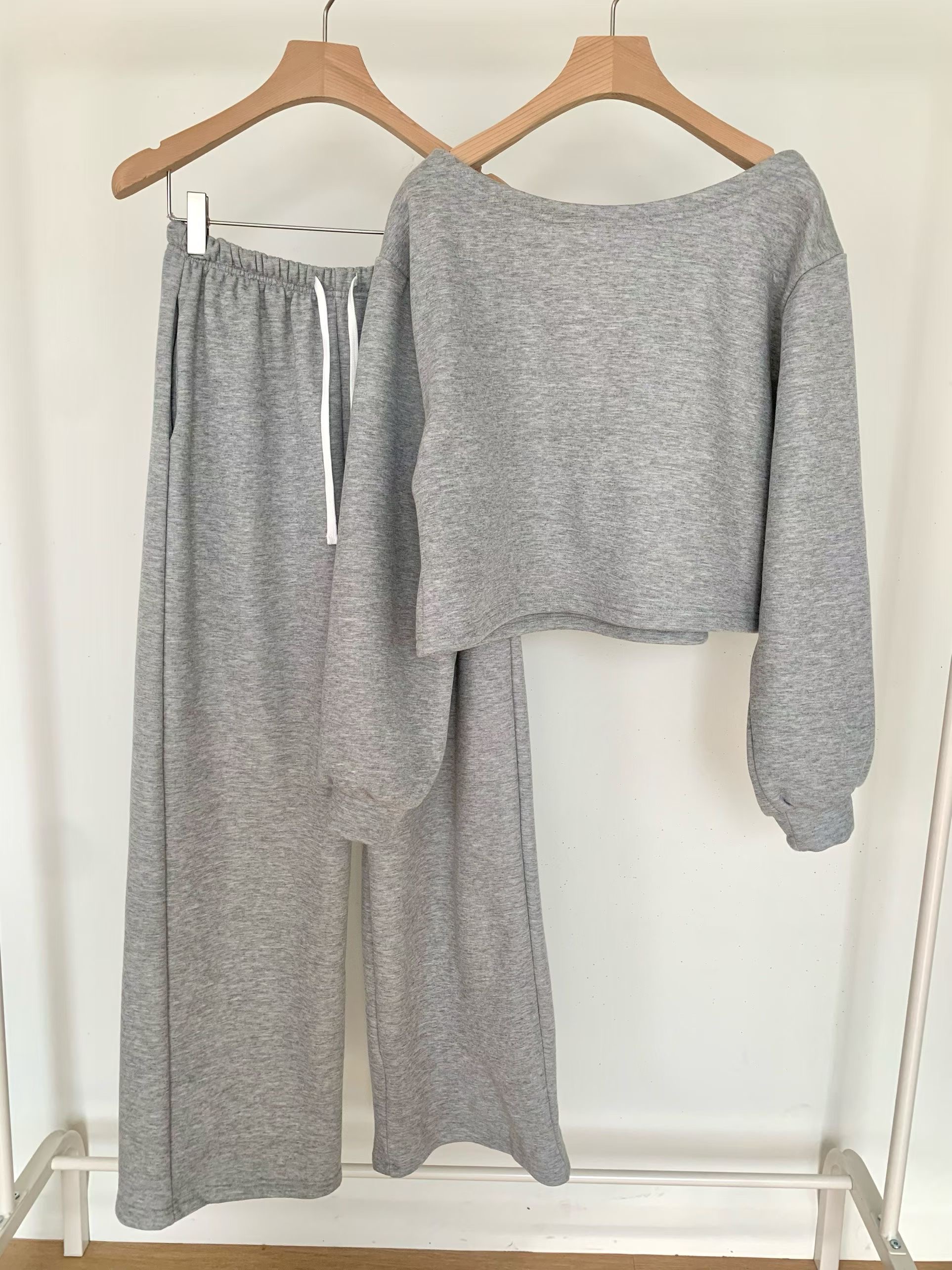 AGATHE東大門㊣實拍女裝新品人氣推薦熱賣25秋冬休閑真品套裝AGATHE套裝圖色1