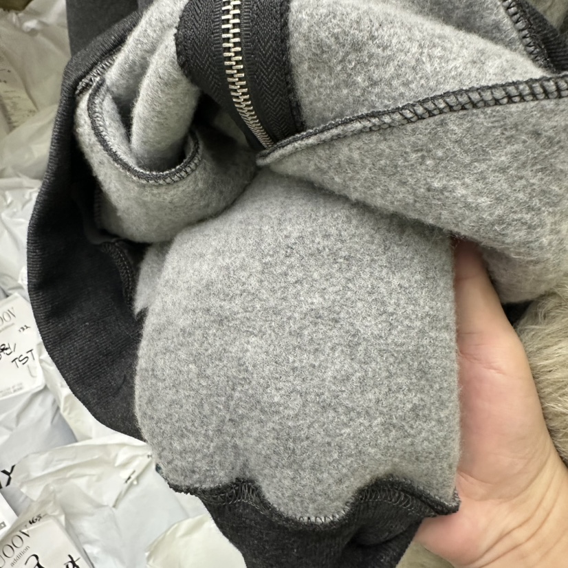 UOOV東大門㊣實拍女裝新品時尚真品推薦25秋冬職業衛衣加絨UOOV衛衣