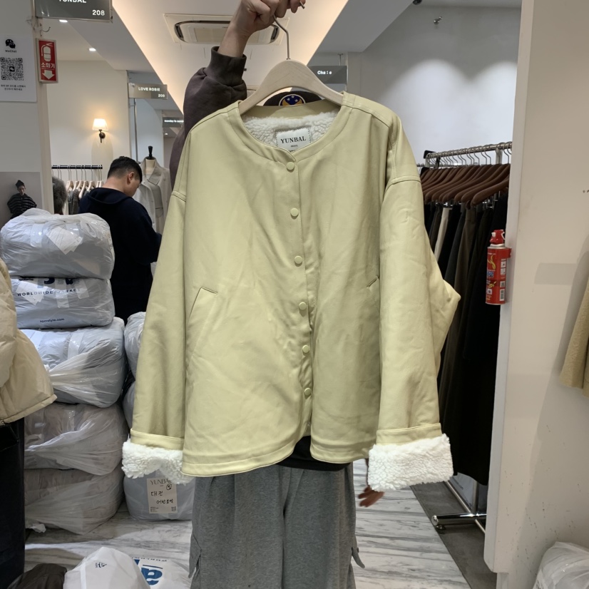 YUNBAL東大門㊣實拍女裝新款25秋冬職業熱賣時尚真品人氣夾克YUNBAL夾克圖色3