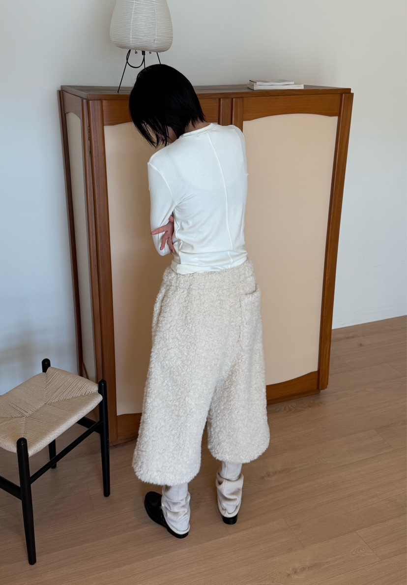 FIFO東大門㊣直郵女裝新款推薦職業真品時尚短褲泰迪熊皮草FIFO短褲