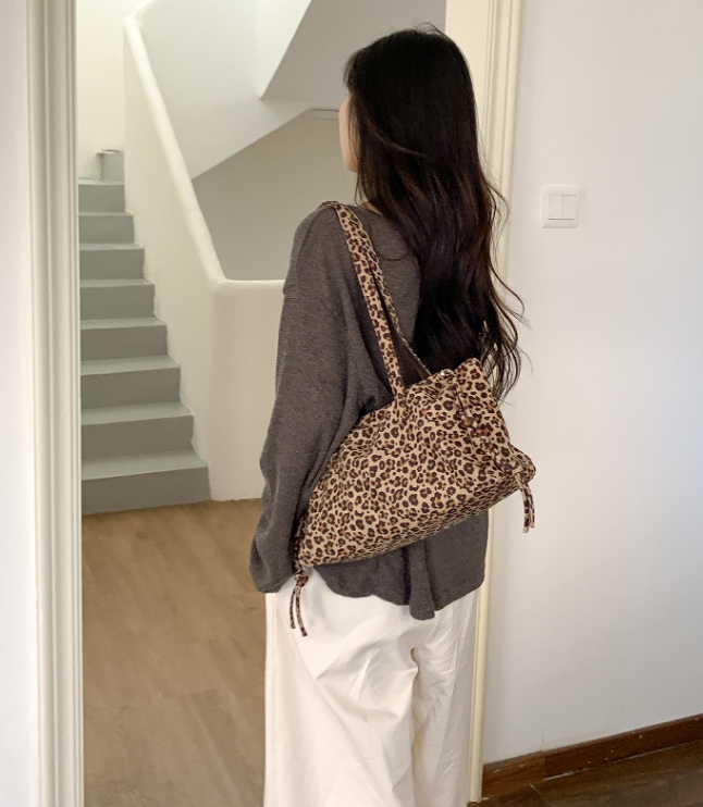 POSH BLUE東大門㊣直郵女裝新品時尚人氣職業25秋冬單肩斜跨包POSH BLUE單肩/斜跨包