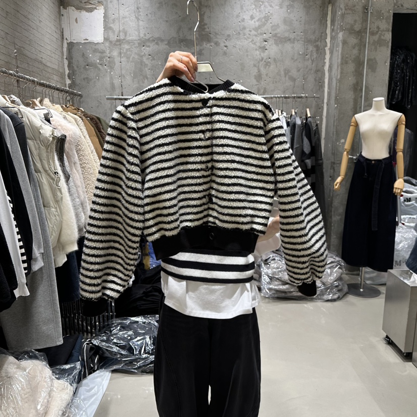 JUNI韓國代購㊣女士新品25秋冬人氣休閑推薦真品職業熱賣衛衣my juni衛衣圖色2