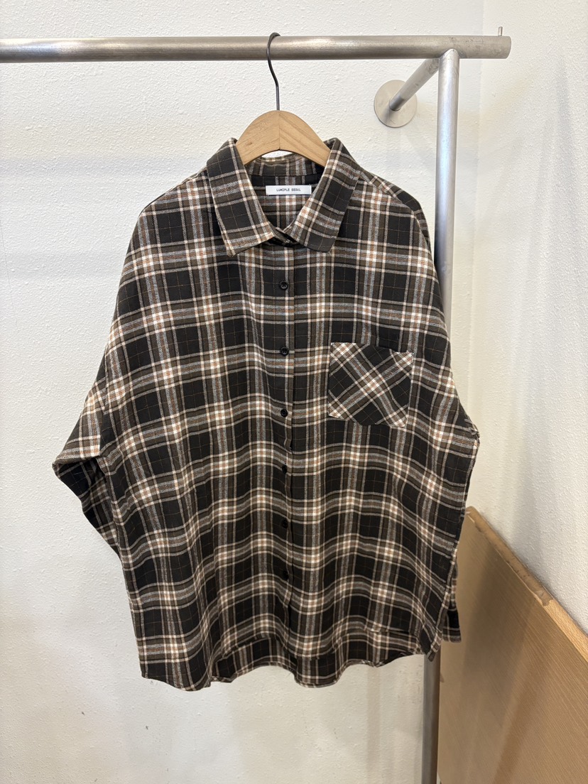 LUMIPLE韓國代購㊣女士新款職業人氣時尚襯衫蕾絲衫格子寬松LUMIPLE襯衫/蕾絲衫圖色2