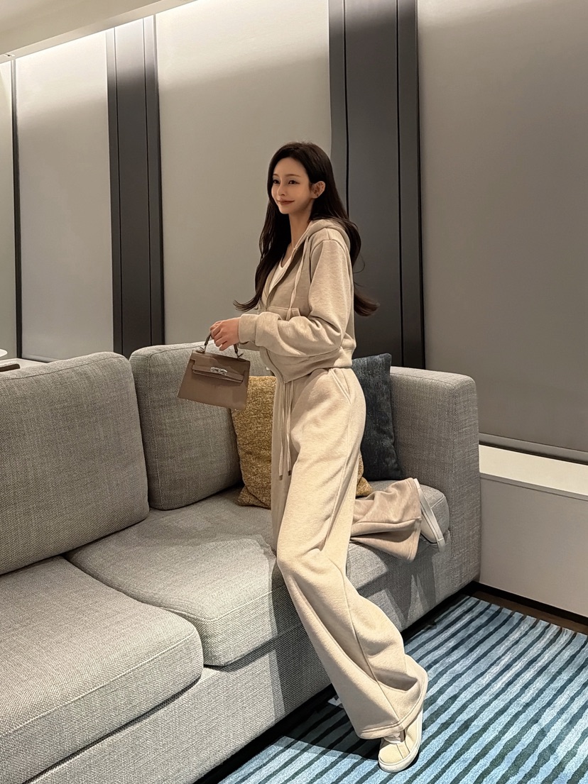 CLOTH韓國代購㊣女士新款時尚熱賣休閑推薦套裝連帽拉鏈衫套裝CLOTH套裝