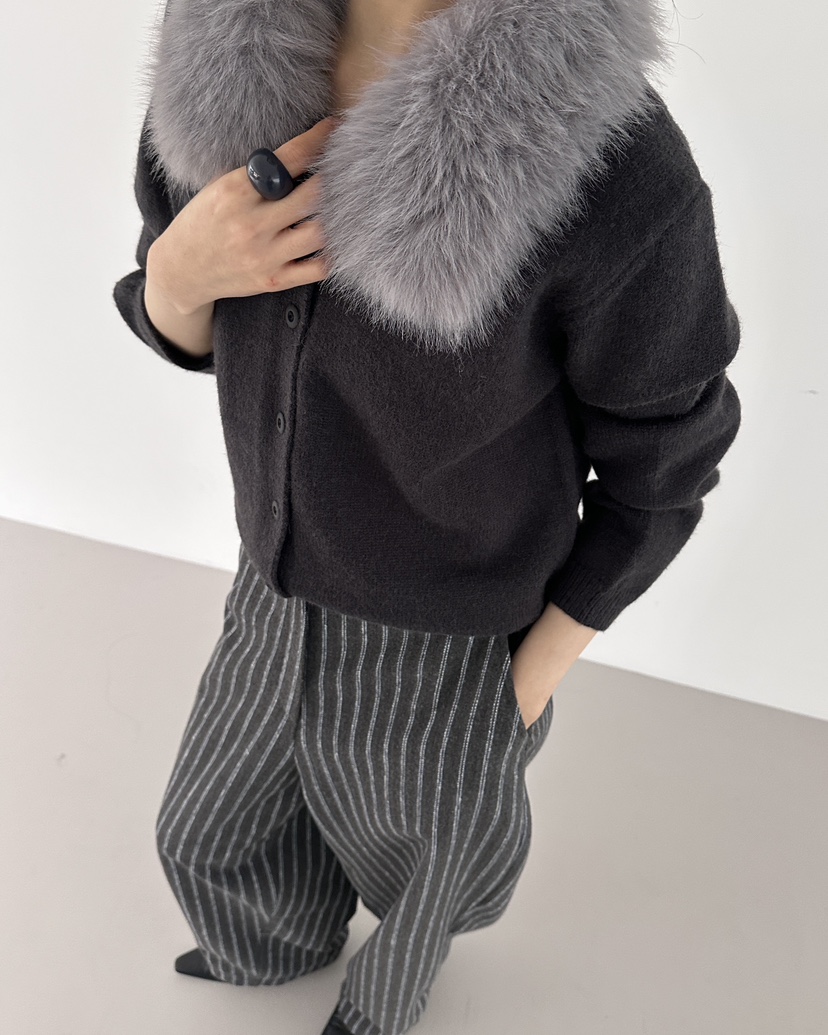 HOWDY韓國代購㊣女裝新品職業休閑人氣推薦熱賣時尚毛衣毛皮HOWDY毛衣