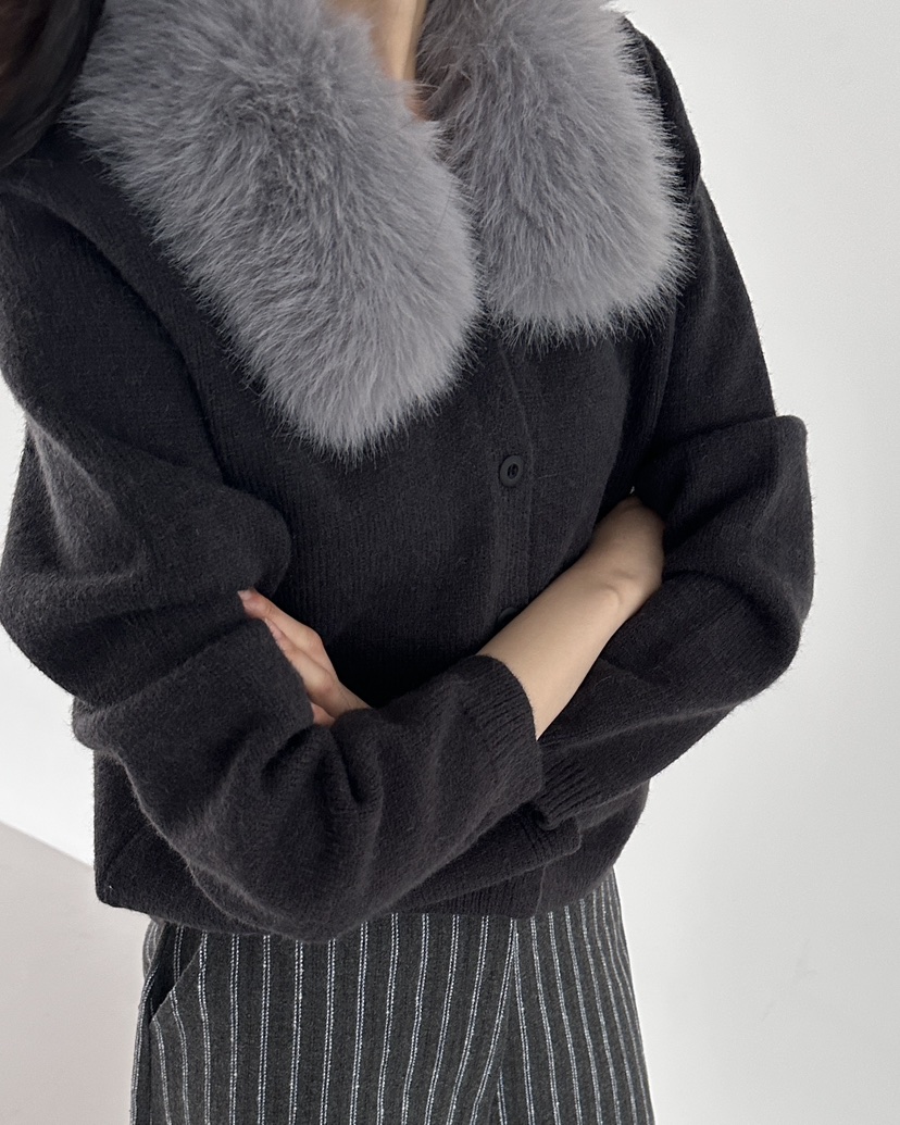 HOWDY韓國代購㊣女裝新品職業休閑人氣推薦熱賣時尚毛衣毛皮HOWDY毛衣