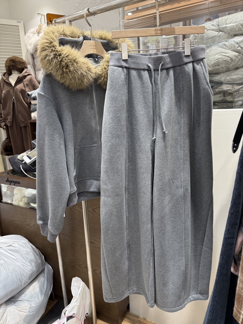 DE GO YOU韓國代購㊣女裝新款時尚休閑25秋冬熱賣套裝拉鏈DE GO YOU套裝