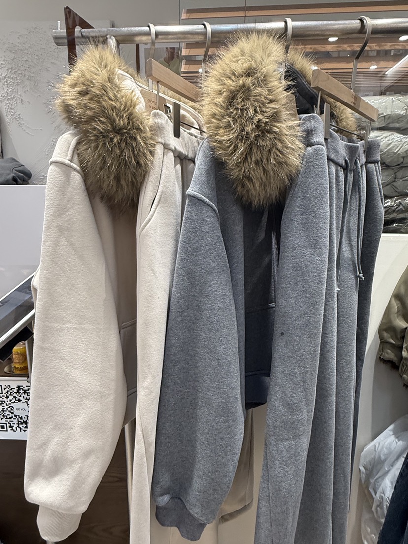 DE GO YOU韓國代購㊣女裝新款時尚休閑25秋冬熱賣套裝拉鏈DE GO YOU套裝