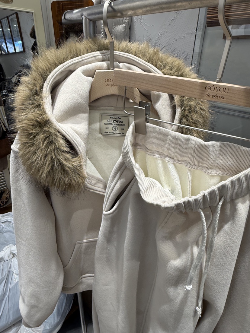 DE GO YOU韓國代購㊣女裝新款時尚休閑25秋冬熱賣套裝拉鏈DE GO YOU套裝