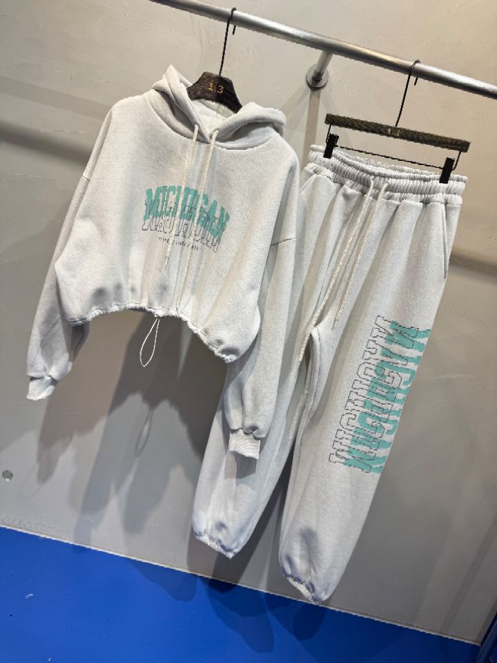 1.3韓國直郵㊣女裝新款熱賣推薦25秋冬人氣休閑時尚職業套裝1.3套裝