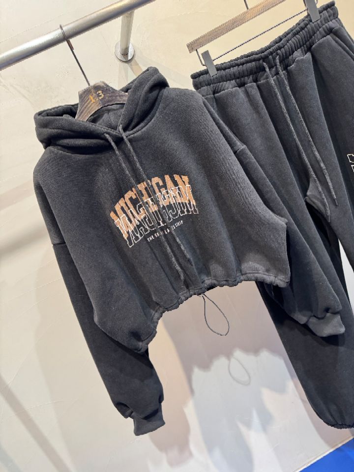 1.3韓國直郵㊣女裝新款熱賣推薦25秋冬人氣休閑時尚職業套裝1.3套裝