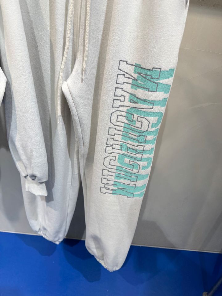 1.3韓國直郵㊣女裝新款熱賣推薦25秋冬人氣休閑時尚職業套裝1.3套裝