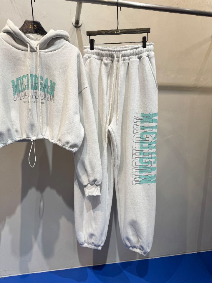 1.3韓國直郵㊣女裝新款熱賣推薦25秋冬人氣休閑時尚職業套裝1.3套裝