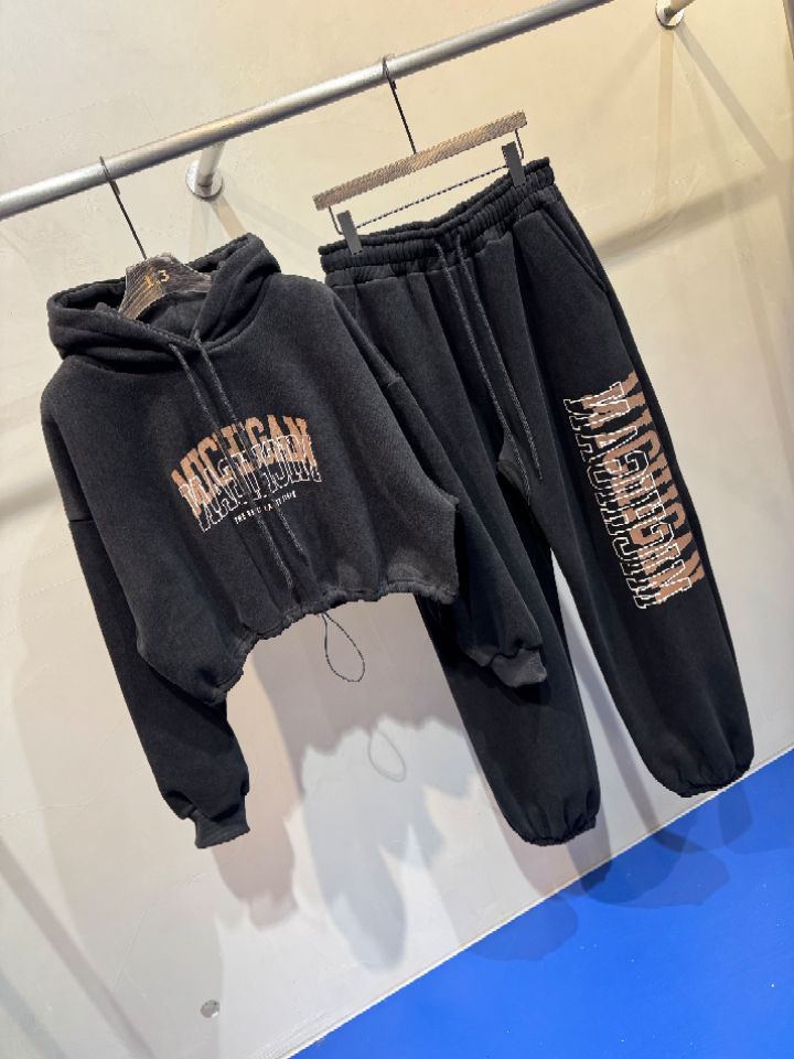 1.3韓國直郵㊣女裝新款熱賣推薦25秋冬人氣休閑時尚職業套裝1.3套裝