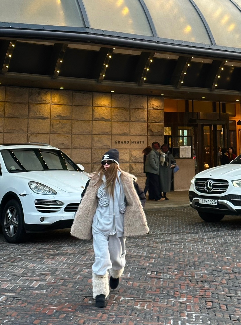 ZEROZERO東大門㊣直郵女裝新品熱賣職業推薦休閑休閑褲抓絨ZEROZERO休閑褲