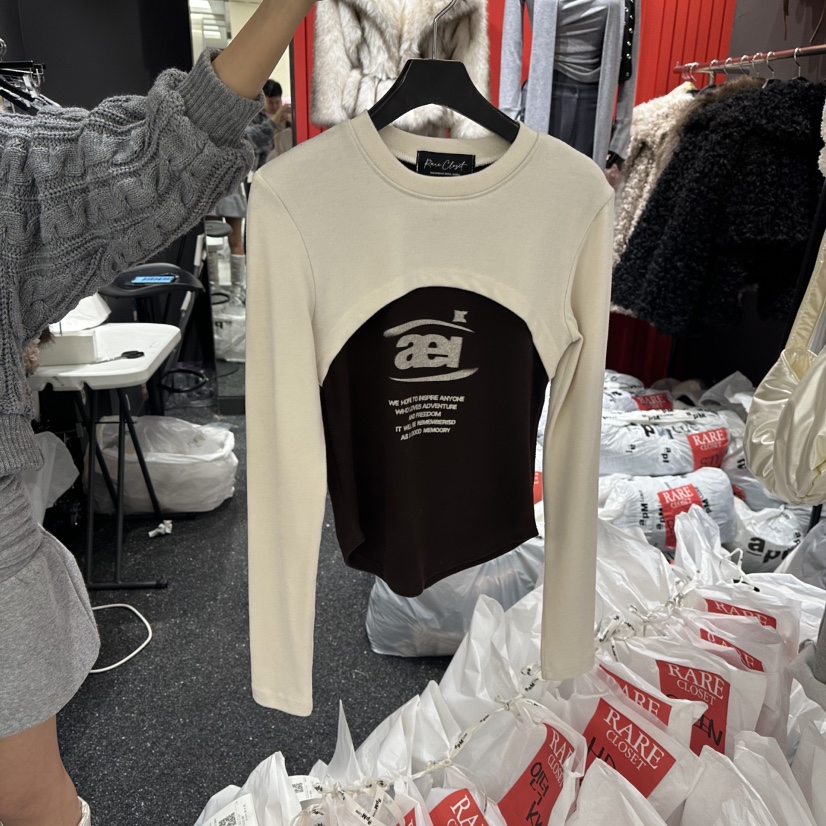 RARE CLOSET韓國直郵㊣女裝新品熱賣人氣時尚長袖T恤假兩件RARE CLOSET長袖T恤圖色1