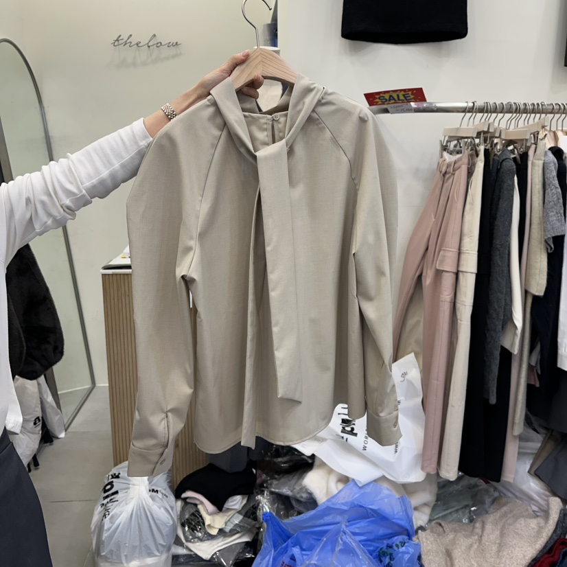 THE LOW東大門㊣實拍女士新品熱賣時尚職業襯衫蕾絲衫泡泡袖THE LOW襯衫/蕾絲衫