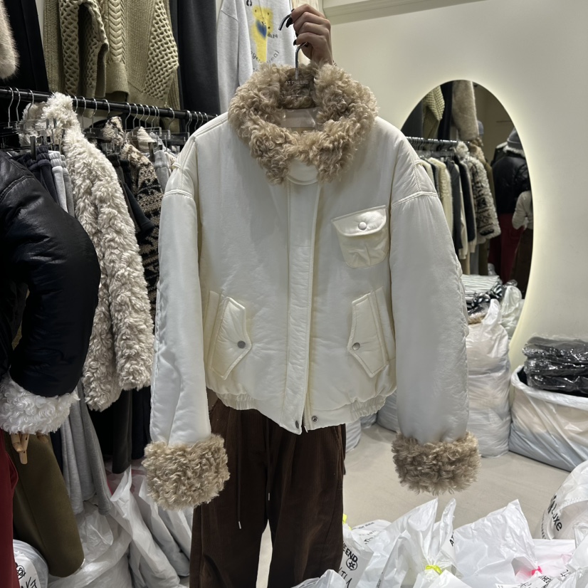 AT THE END韓國代購㊣女裝新款職業熱賣休閑短款棉服填充AT THE END短款棉服圖色1