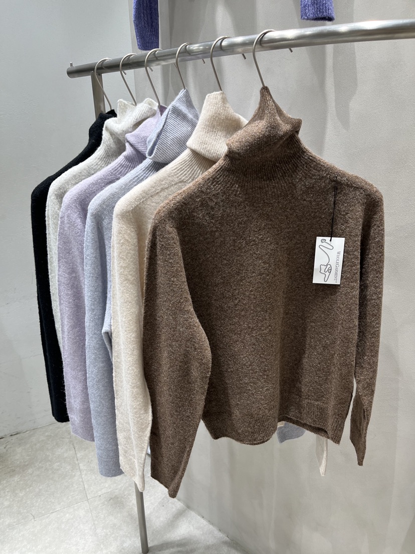 EVERCOMMERCE METICULOUSLY DESIGNED韓國代購㊣女士新品熱賣針織衫EVERCOMMERCE METICULOUSLY DESIGNED針織衫