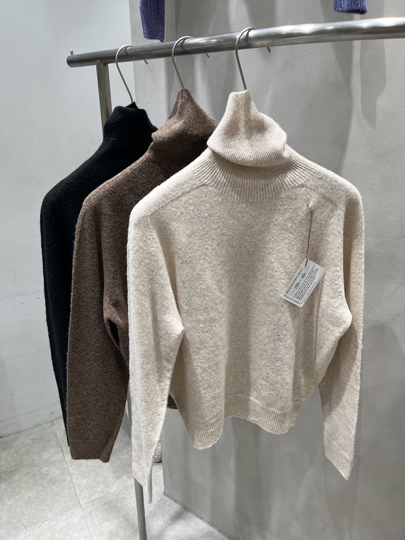 EVERCOMMERCE METICULOUSLY DESIGNED韓國代購㊣女士新品熱賣針織衫EVERCOMMERCE METICULOUSLY DESIGNED針織衫