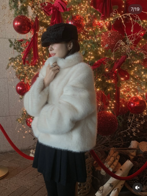 MIELLE-미엘르-OT韓國代購㊣女士新款人氣熱賣短款大衣皮草MIELLE-미엘르-OT短款大衣