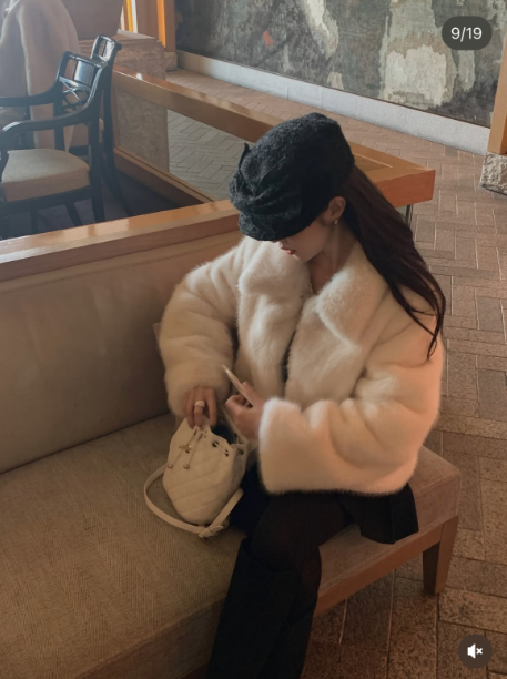 MIELLE-미엘르-OT韓國代購㊣女士新款人氣熱賣短款大衣皮草MIELLE-미엘르-OT短款大衣