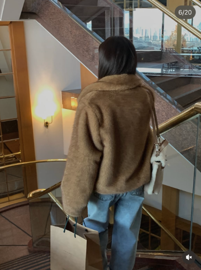 MIELLE-미엘르-OT韓國代購㊣女士新款人氣熱賣短款大衣皮草MIELLE-미엘르-OT短款大衣