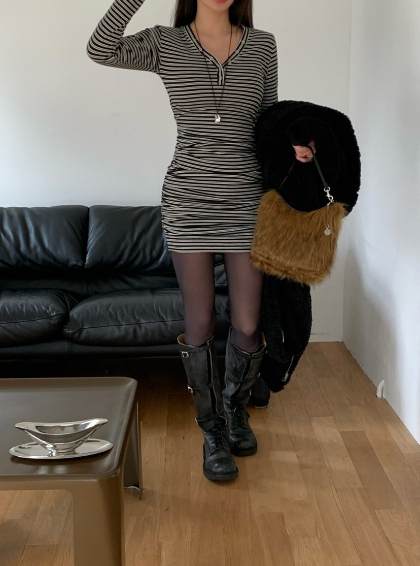 REVE CITE-L韓國直郵㊣女裝新品時尚推薦25秋冬連衣裙褶皺REVE CITE-L連衣裙