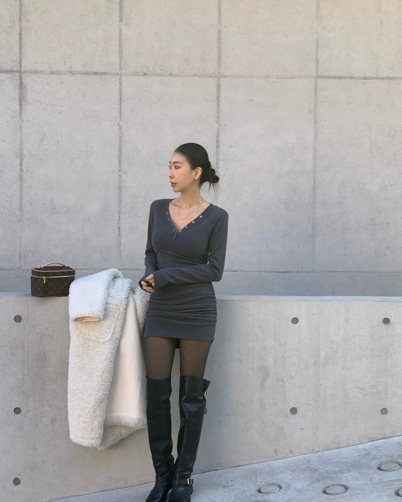 REVE CITE-L韓國直郵㊣女裝新品時尚推薦25秋冬連衣裙褶皺REVE CITE-L連衣裙