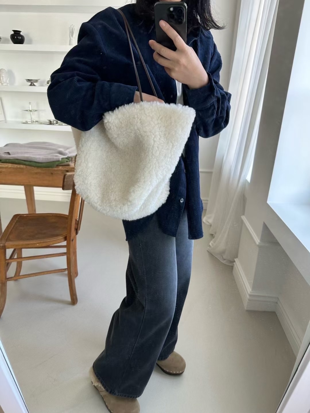 KIND-카인드-OT韓國代購㊣女裝新款真品人氣單肩斜跨包羊毛KIND-ot單肩/斜跨包圖色1