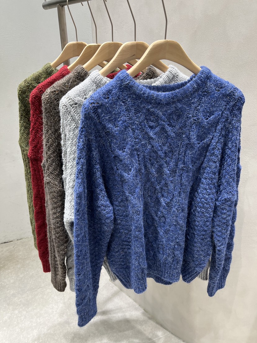 EVERCOMMERCE METICULOUSLY DESIGNED東大門㊣實拍女裝新款人氣毛衣EVERCOMMERCE METICULOUSLY DESIGNED毛衣