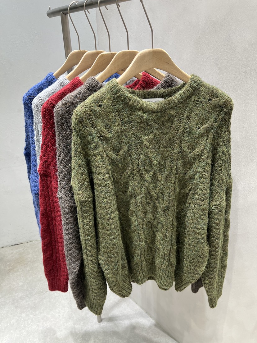 EVERCOMMERCE METICULOUSLY DESIGNED東大門㊣實拍女裝新款人氣毛衣EVERCOMMERCE METICULOUSLY DESIGNED毛衣