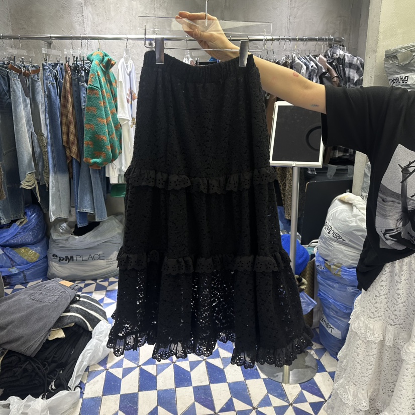 AMOUR韓國直郵㊣女裝新款熱賣25秋冬人氣時尚推薦長裙披肩蕾絲AMOUR長裙