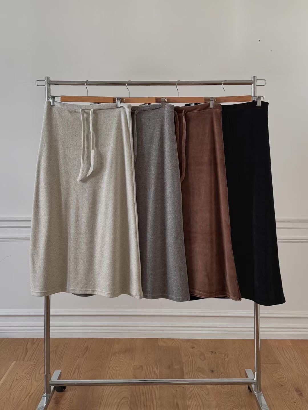 SUMMER MOON韓國直郵㊣女士新款熱賣25秋冬時尚人氣長裙絲絨SUMMER MOON長裙圖色4左四色