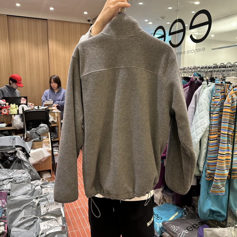 E/E/E東大門㊣直郵女士新款推薦職業夾克抓絨拉鏈保暖柔軟E/E/E夾克