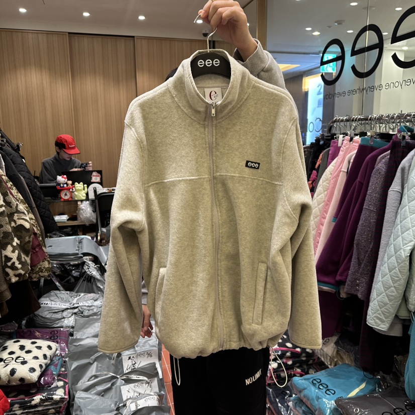 E/E/E東大門㊣直郵女士新款推薦職業夾克抓絨拉鏈保暖柔軟E/E/E夾克圖色1