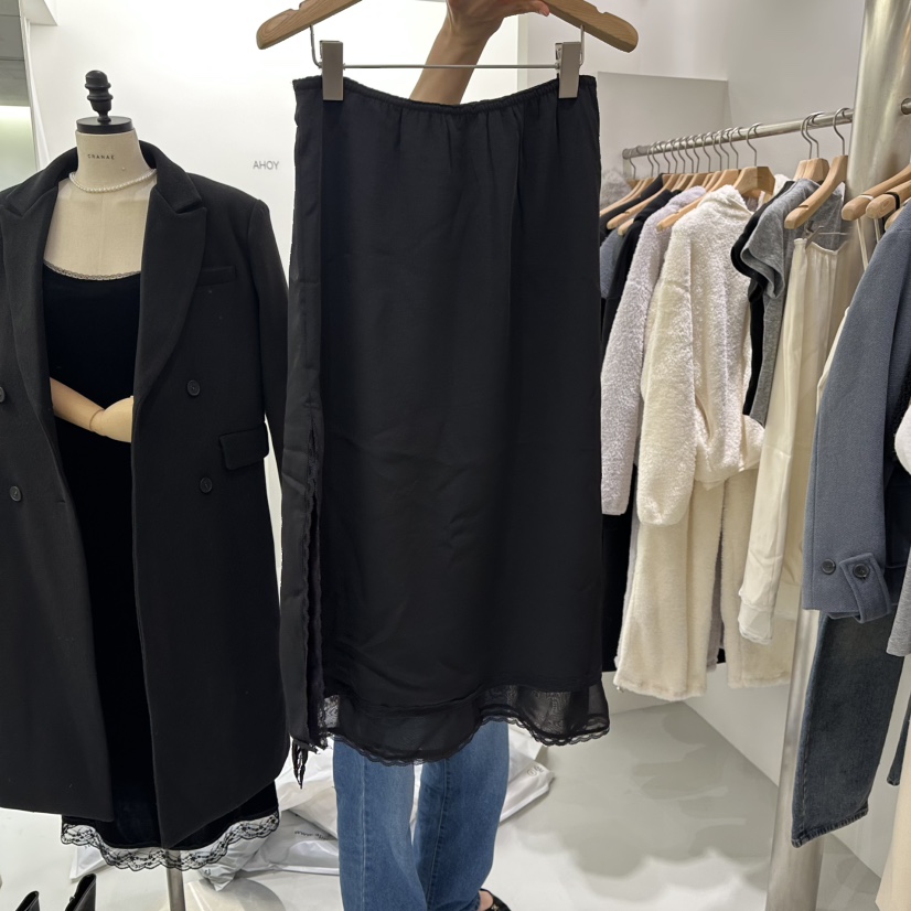 AHOY東大門㊣代購女裝新品推薦熱賣職業人氣時尚真品長裙蕾絲AHOY長裙圖色2