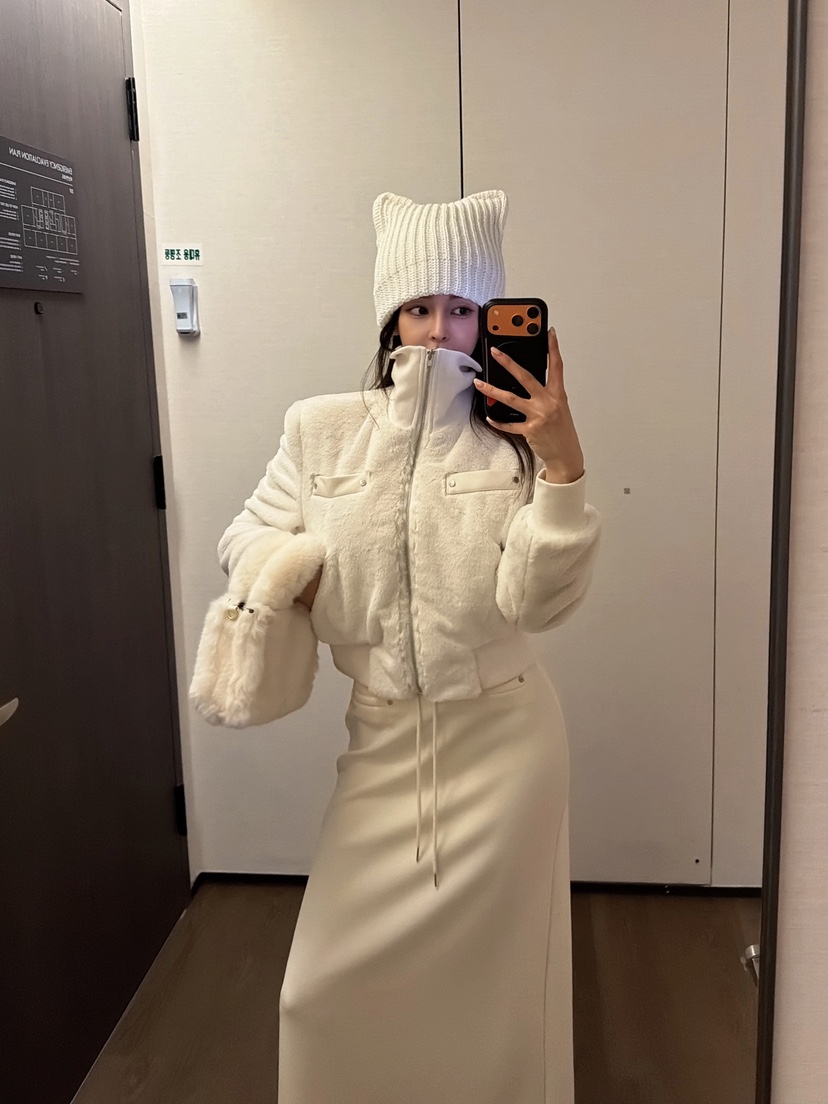 CLOTH東大門㊣實拍女士新款職業時尚真品25秋冬夾克毛絨高領CLOTH夾克圖色1