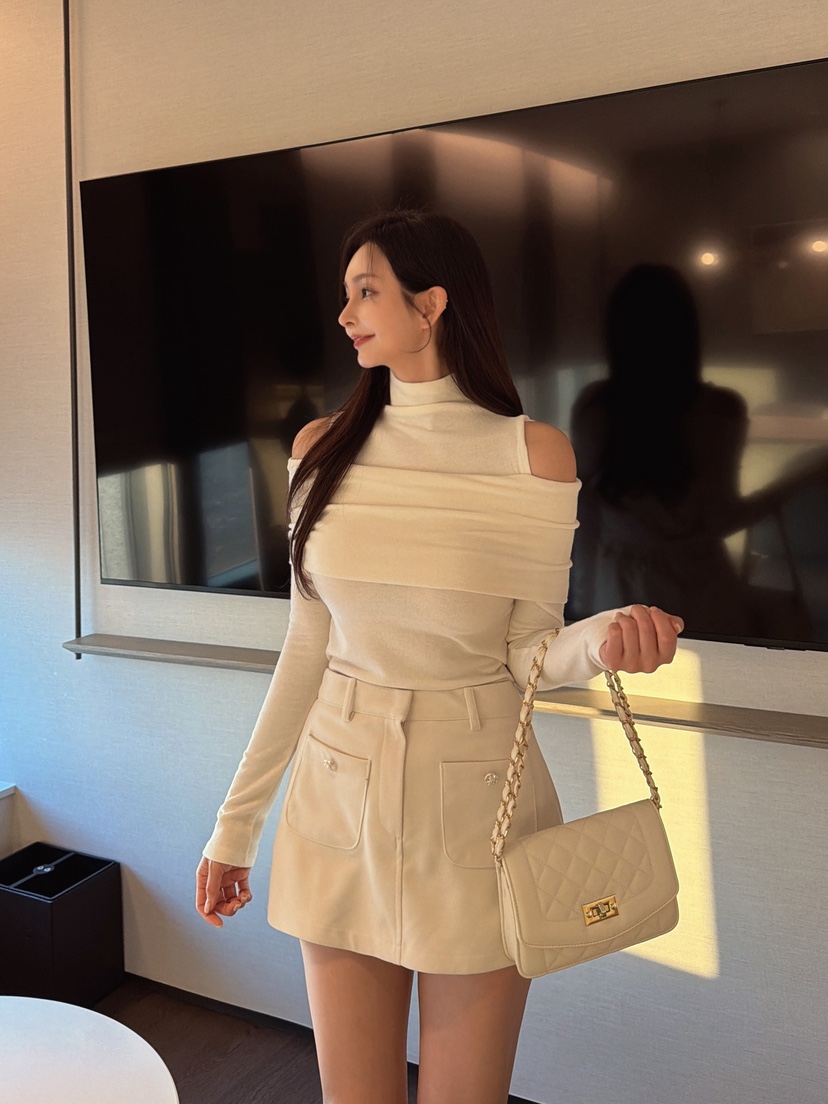 CLOTH韓國代購㊣女士新款推薦人氣真品長袖T恤羊毛高領露肩CLOTH長袖T恤