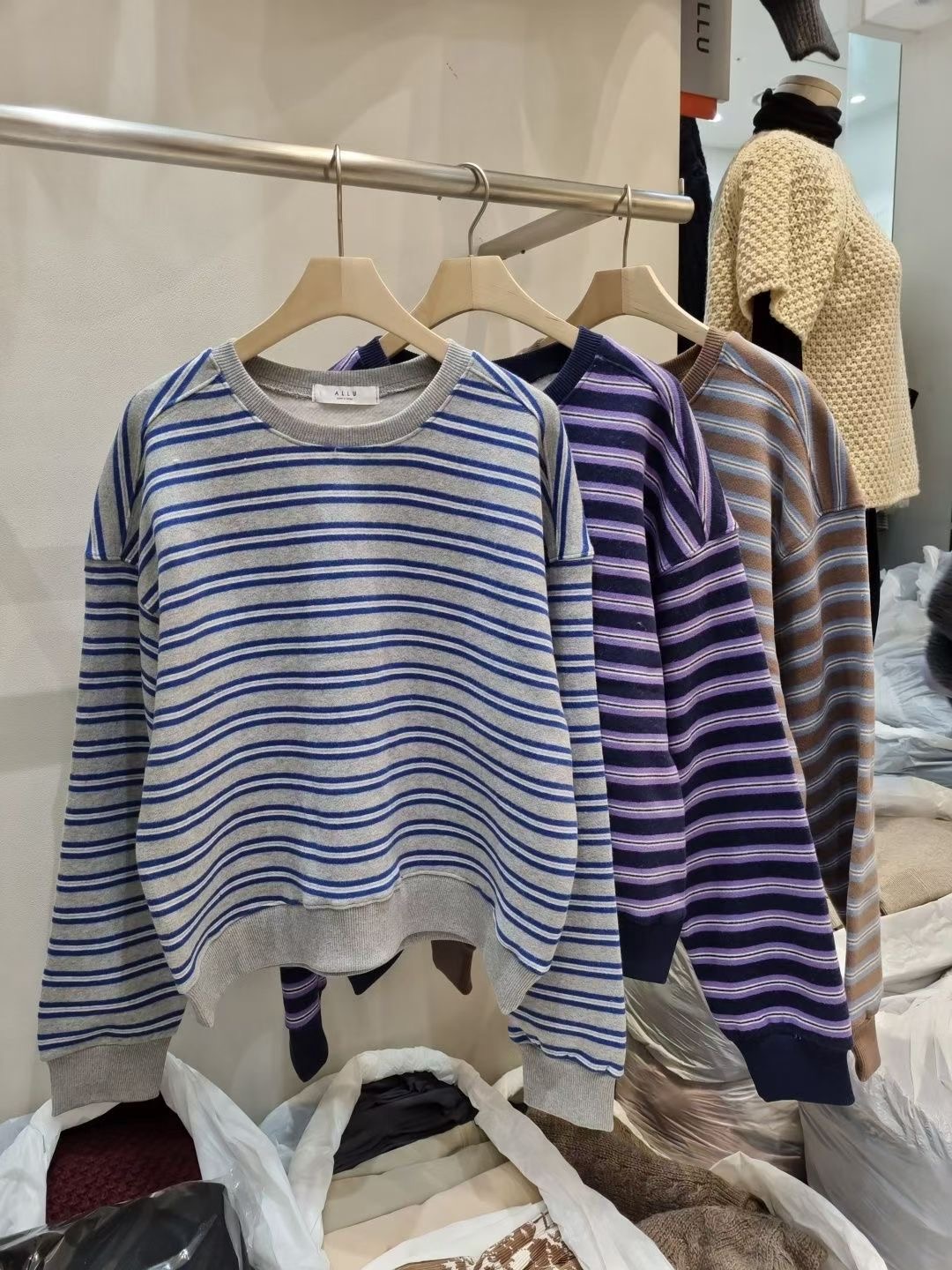 ALLU韓國代購㊣女裝新品熱賣人氣真品推薦職業時尚休閑衛衣ALLU衛衣