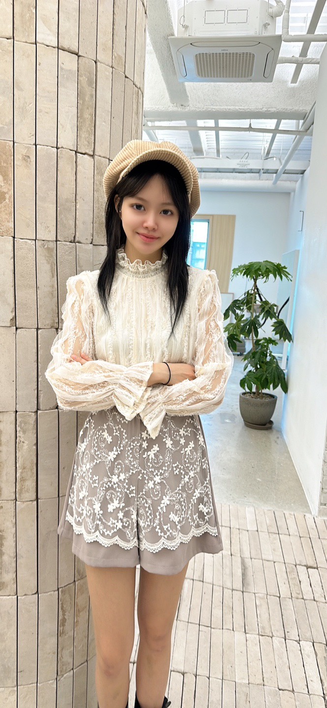 YARD東大門㊣直郵女裝新款熱賣25秋冬真品人氣時尚襯衫蕾絲衫YARD襯衫/蕾絲衫